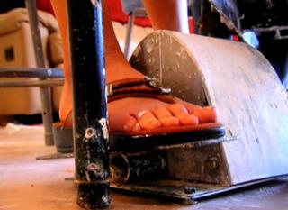 Samantha Brown feet photo thumbnail
