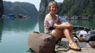 Samantha Brown feet photo thumbnail