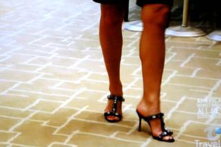 Samantha Brown feet photo thumbnail