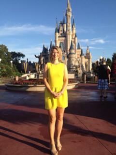 Samantha Brown feet photo thumbnail