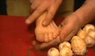 Samantha Brown feet photo thumbnail