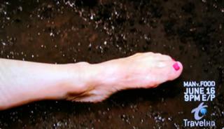 Samantha Brown feet photo thumbnail