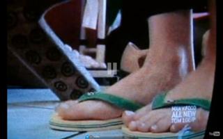 Samantha Brown feet photo thumbnail