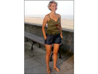 Samantha Brown feet photo thumbnail