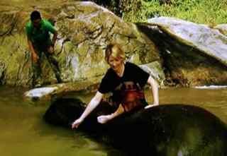 Samantha Brown feet photo thumbnail