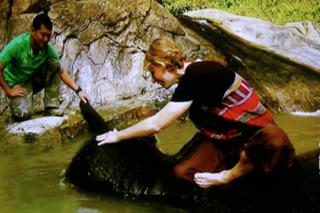 Samantha Brown feet photo thumbnail