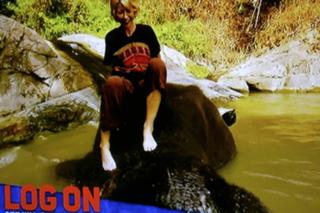 Samantha Brown feet photo thumbnail
