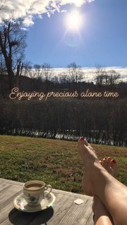 Samantha Brown feet photo thumbnail