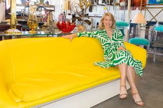 Samantha Brown feet photo thumbnail