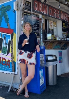 Samantha Brown feet photo thumbnail