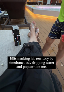 Samantha Brown feet photo thumbnail