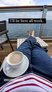 Samantha Brown feet photo thumbnail