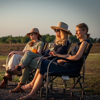 Samantha Brown feet photo thumbnail
