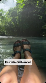 Samantha Brown feet photo thumbnail