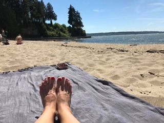 Samantha Brown feet photo thumbnail