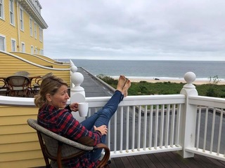 Samantha Brown feet photo thumbnail