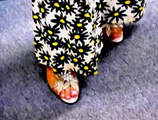 Samantha Brown feet photo thumbnail