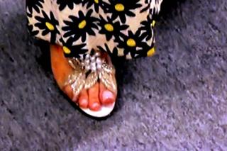 Samantha Brown feet photo thumbnail