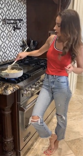 Samantha Busch feet photo 2