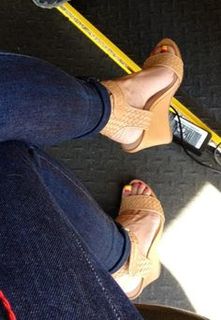 Samantha Busch feet photo 15