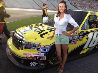 Samantha Busch feet photo 3