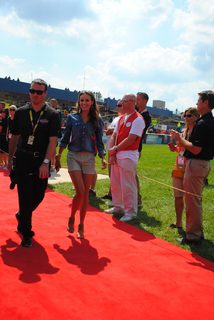 Samantha Busch feet photo 2