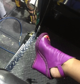 Samantha Busch feet photo 16
