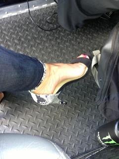 Samantha Busch feet photo 5