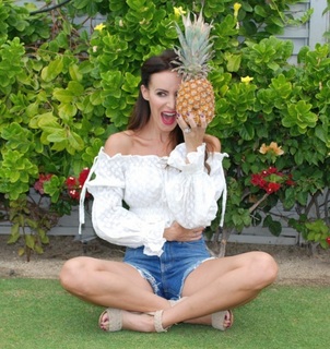 Samantha Busch feet photo 10