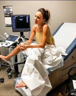 Samantha Busch feet photo 9