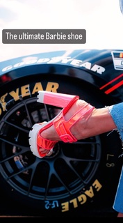 Samantha Busch feet photo 13