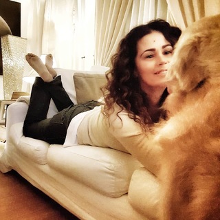Samantha De Grenet feet photo thumbnail