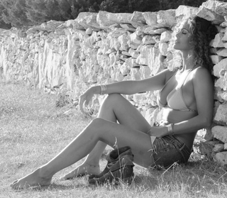 Samantha De Grenet feet photo thumbnail