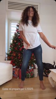 Samantha De Grenet feet photo thumbnail