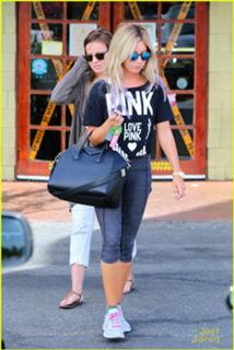Samantha Droke feet photo 20