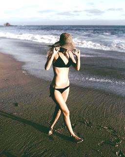 Samantha Droke feet photo 13