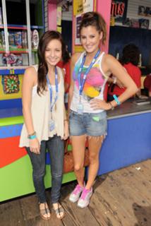 Samantha Droke feet photo 1