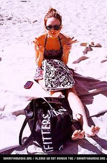 Samantha Droke feet photo 3