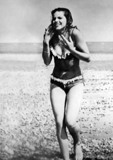 Samantha Eggar feet photo 9