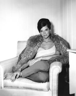 Samantha Eggar feet photo 6