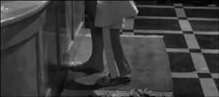 Samantha Eggar feet photo 5