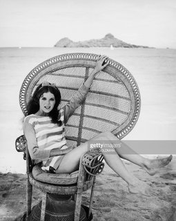 Samantha Eggar feet photo 1