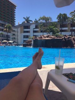 Samantha Ferris feet photo 4