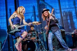 Samantha Fish feet photo 1