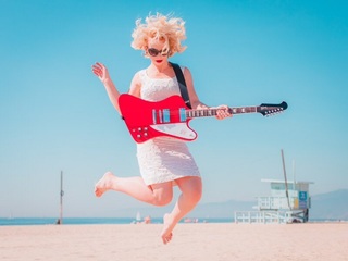 Samantha Fish feet photo 8