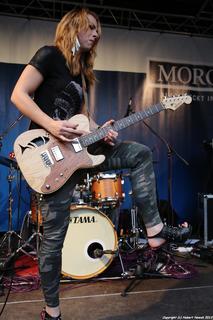 Samantha Fish feet photo 11