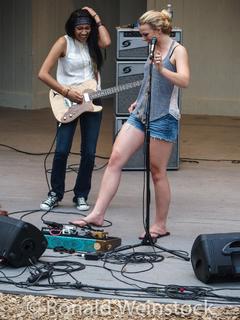 Samantha Fish feet photo 6