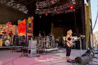 Samantha Fish feet photo 16