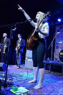 Samantha Fish feet photo 5