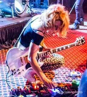 Samantha Fish feet photo 4